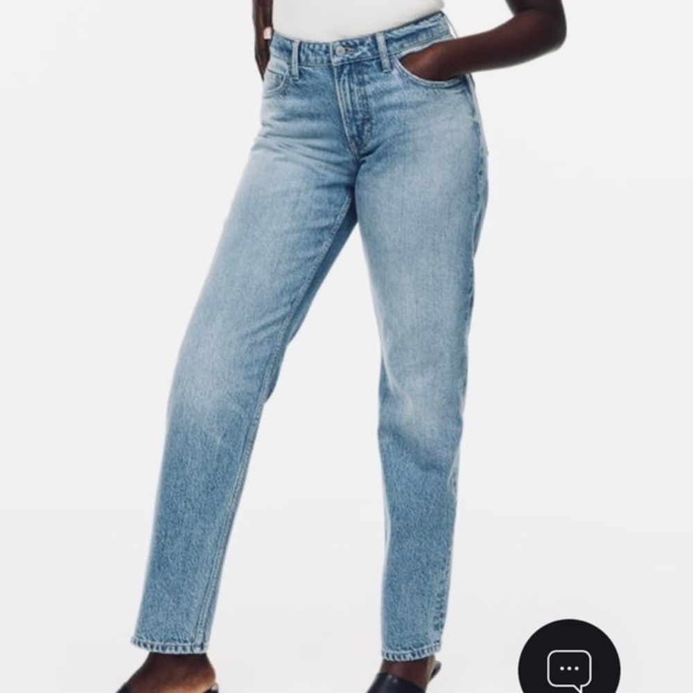 H&M L.O.G.G. sz 14 faded med. blue wiskered mid rise stretch straight leg Jeans
